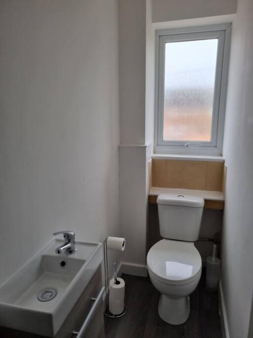 5 Bedroom House - Cheshire Oaks Ellesmere Port Ngoại thất bức ảnh