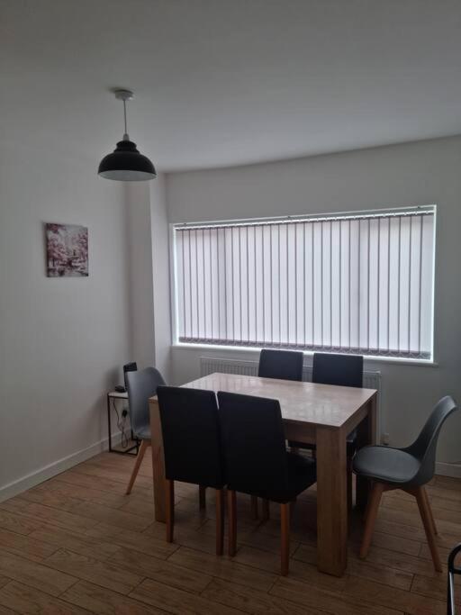 5 Bedroom House - Cheshire Oaks Ellesmere Port Ngoại thất bức ảnh